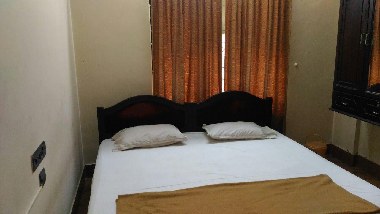 Poonthanam Guest House Guruvāyūr Zewnętrze zdjęcie